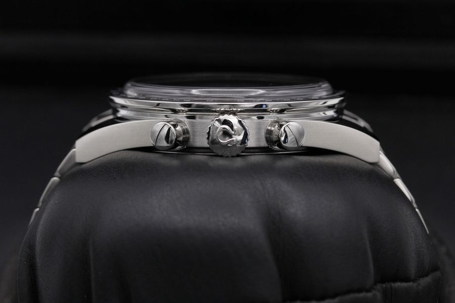 Omega Speedmaster Calibre 321 311.30.40.30.01.001
